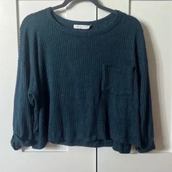 Lush Top - Picture 1 of 4